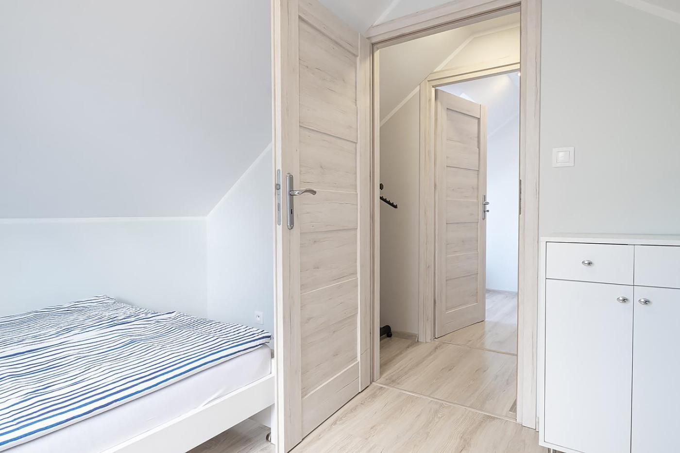 Bedroom - Pokoje Леба Экстерьер фото